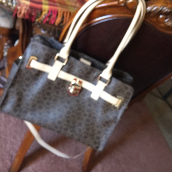 ❤️NWOT Calvin Klein cross body bag - Picture 6 of 8